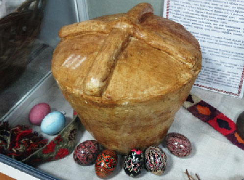 Обрядовий хліб. https://www.navkoloua.com/tours-ukraine/day-tours/ekskursiya-pereyaslav.html