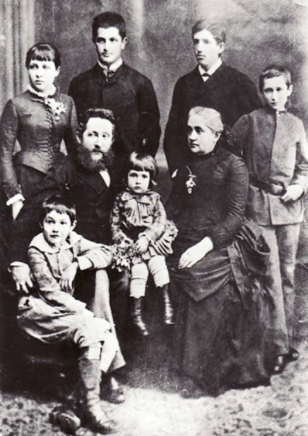 Родина Алчевських https://ukrainky.com.ua/hrystyna-alchevska-prosvitnyczya-ukrayinskogo-donbasu/