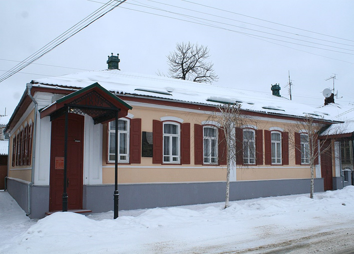 Будинок в Житомирі, де народився С.П. Корольов, зараз музей // https://uk.wikipedia.org/wiki/%D0%9A%D0%BE%D1%80%D0%BE%D0%BB%D1%8C%D0%BE%D0%B2_%D0%A1%D0%B5%D1%80%D0%B3%D1%96%D0%B9_%D0%9F%D0%B0%D0%B2%D0%BB%D0%BE%D0%B2%D0%B8%D1%87