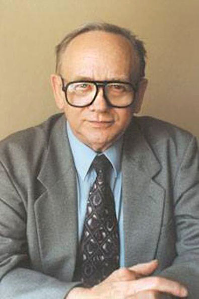 Осип Зінкевич (Богдан Ясень).– https://tyzhden.ua/pomer-vidomyj-ukrainskyj-literaturoznavets-osyp-zinkevych/